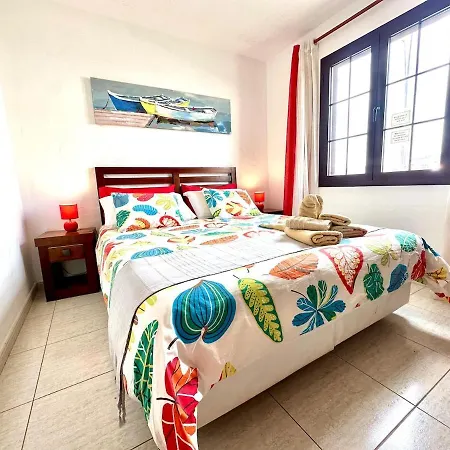 Encantador Con Vistas A La Piscina Apartamento